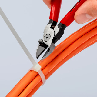 Šoninio kirpimo replės plastikams 140mm KNIPEX